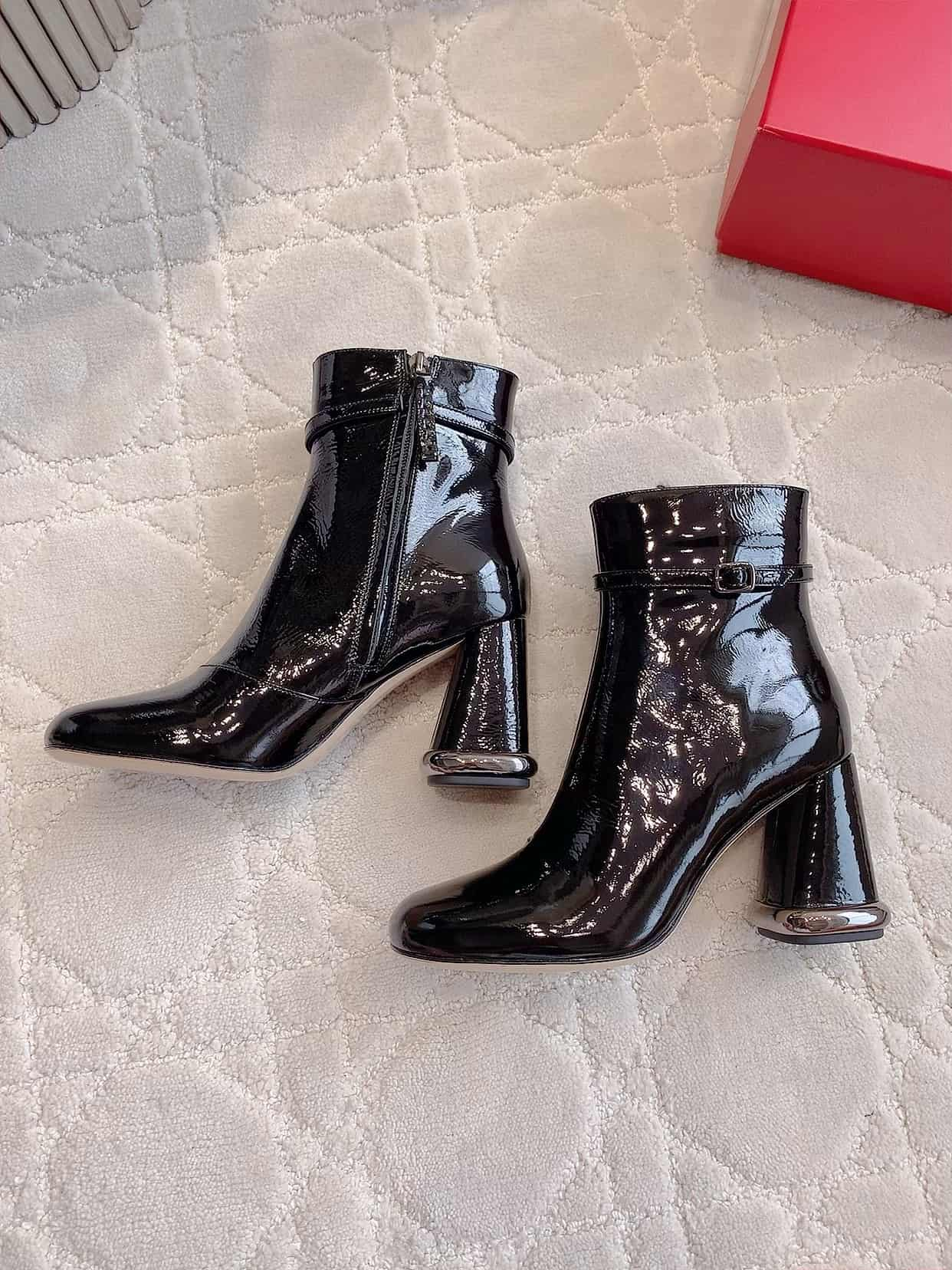 Roger Vivier Women's Boots