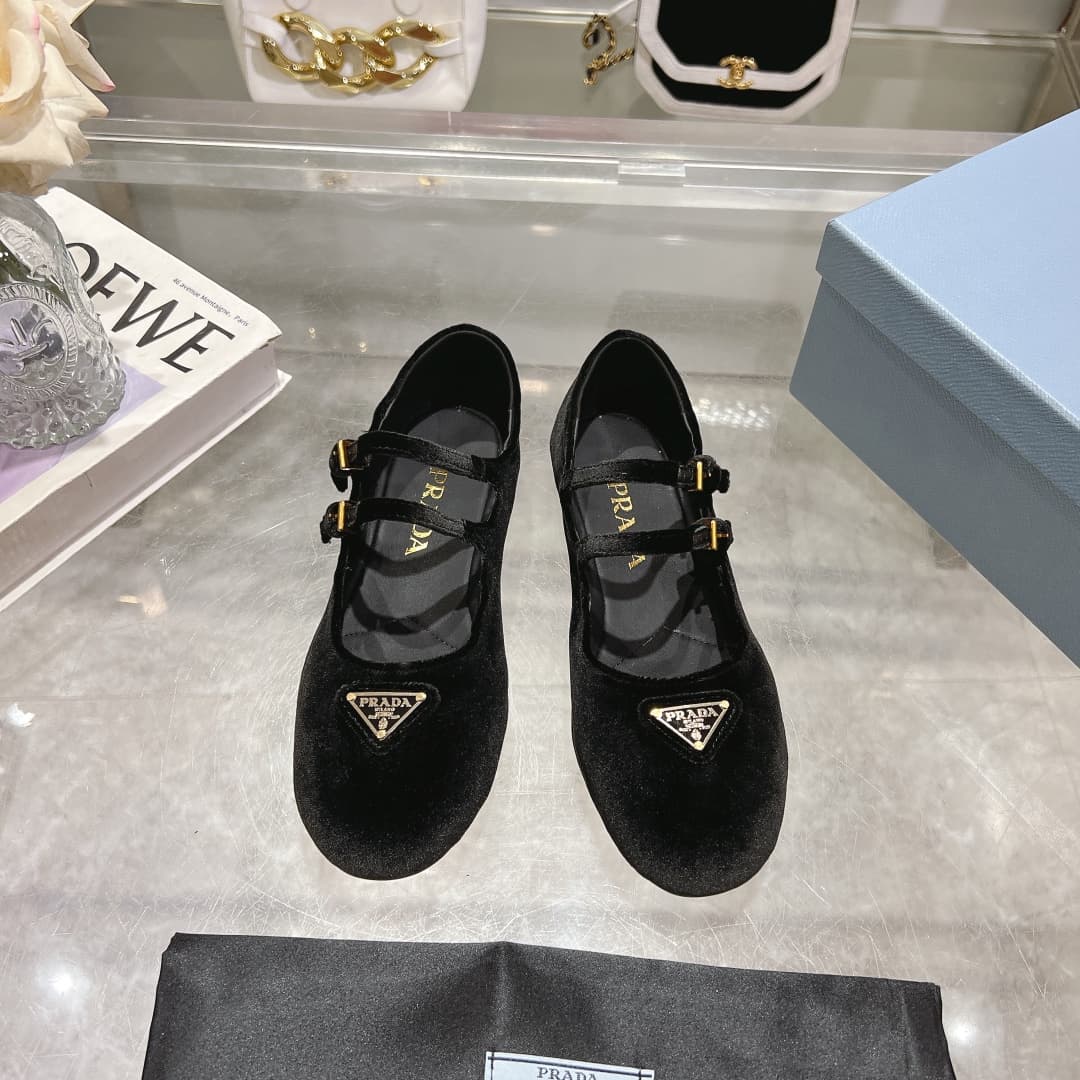 Prada Women's Ballerinas Flats