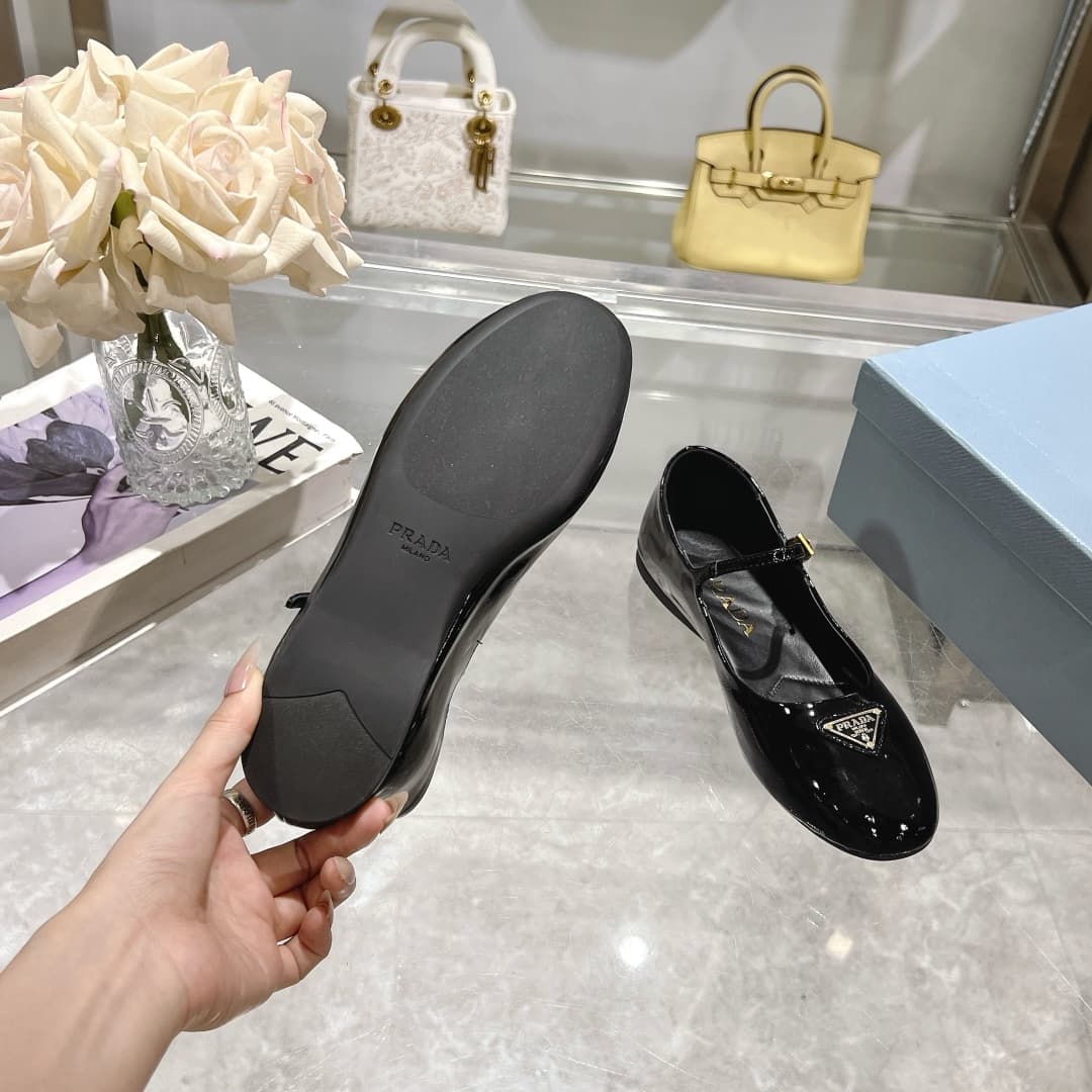 Prada Women's Ballerinas Flats